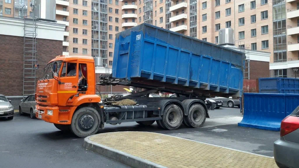Аренда пухто для вывоза строительного и бытового мусора в Барнауле в октябре